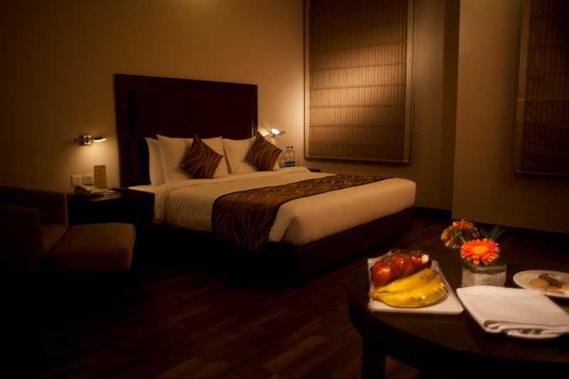 Hotel Vibe By The Lalit Traveller Faridabad Esterno foto