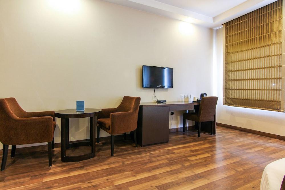 Hotel Vibe By The Lalit Traveller Faridabad Esterno foto
