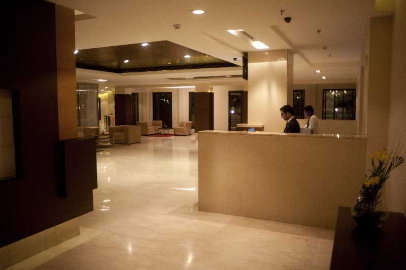 Hotel Vibe By The Lalit Traveller Faridabad Esterno foto