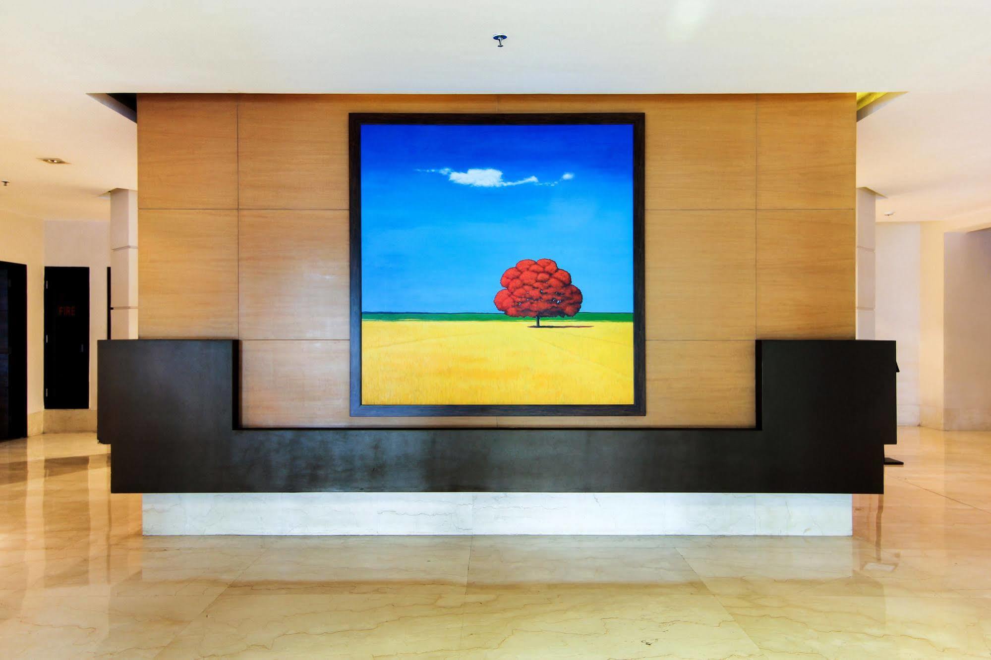 Hotel Vibe By The Lalit Traveller Faridabad Esterno foto