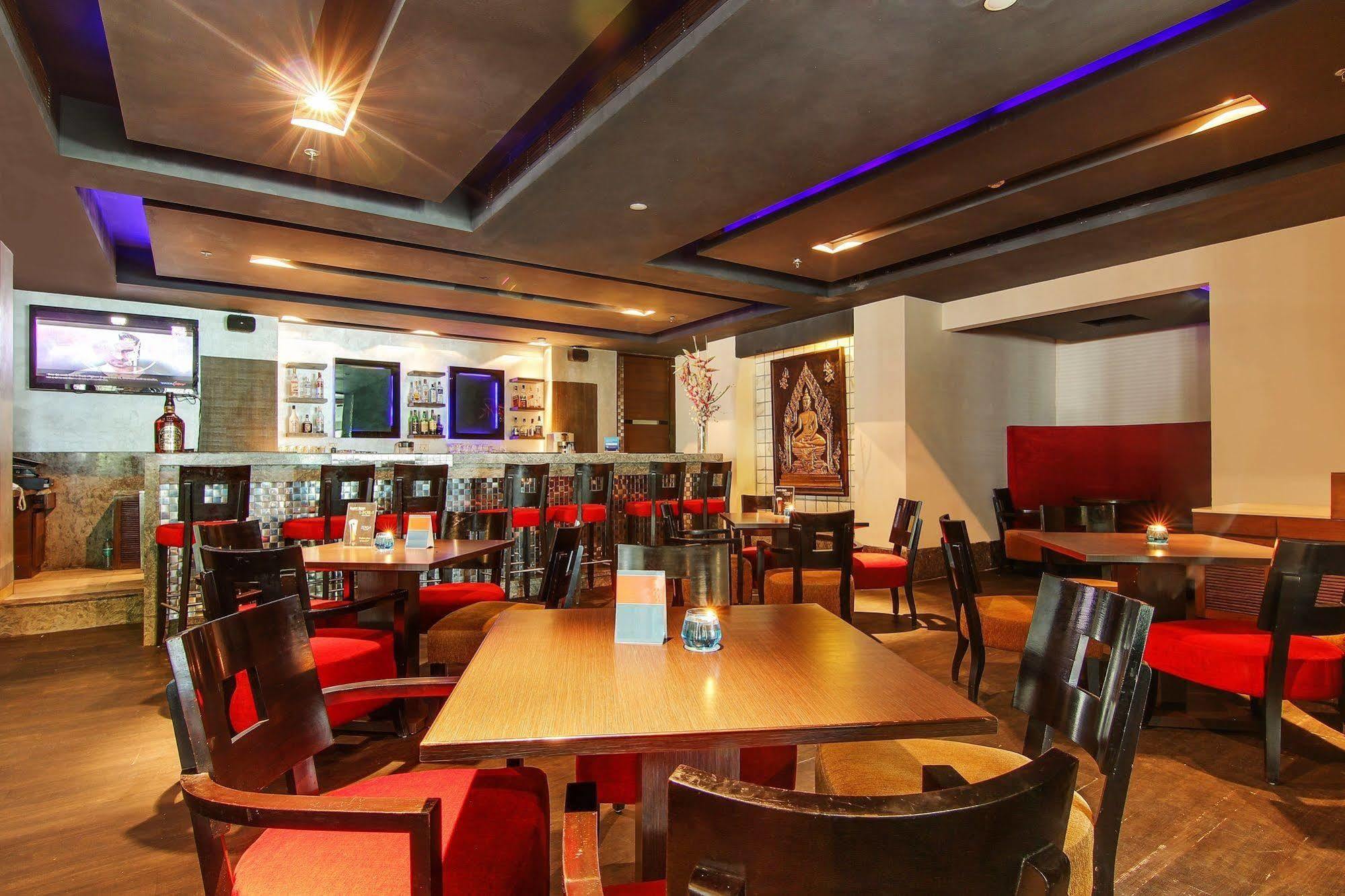 Hotel Vibe By The Lalit Traveller Faridabad Esterno foto